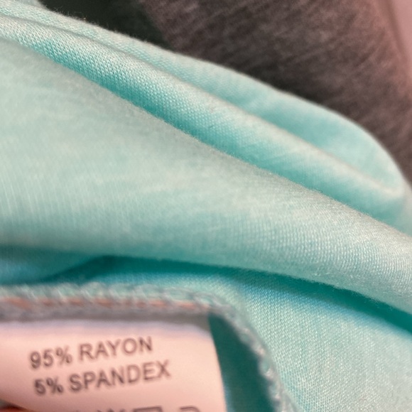 22W Vislily Soft Athleisure Tunic - Picture 9 of 14